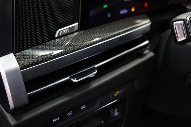 Used 2025 Cadillac Escalade V image 86