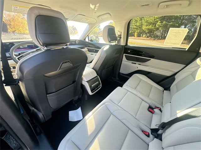 New 2026 Lincoln Nautilus Premier image 24