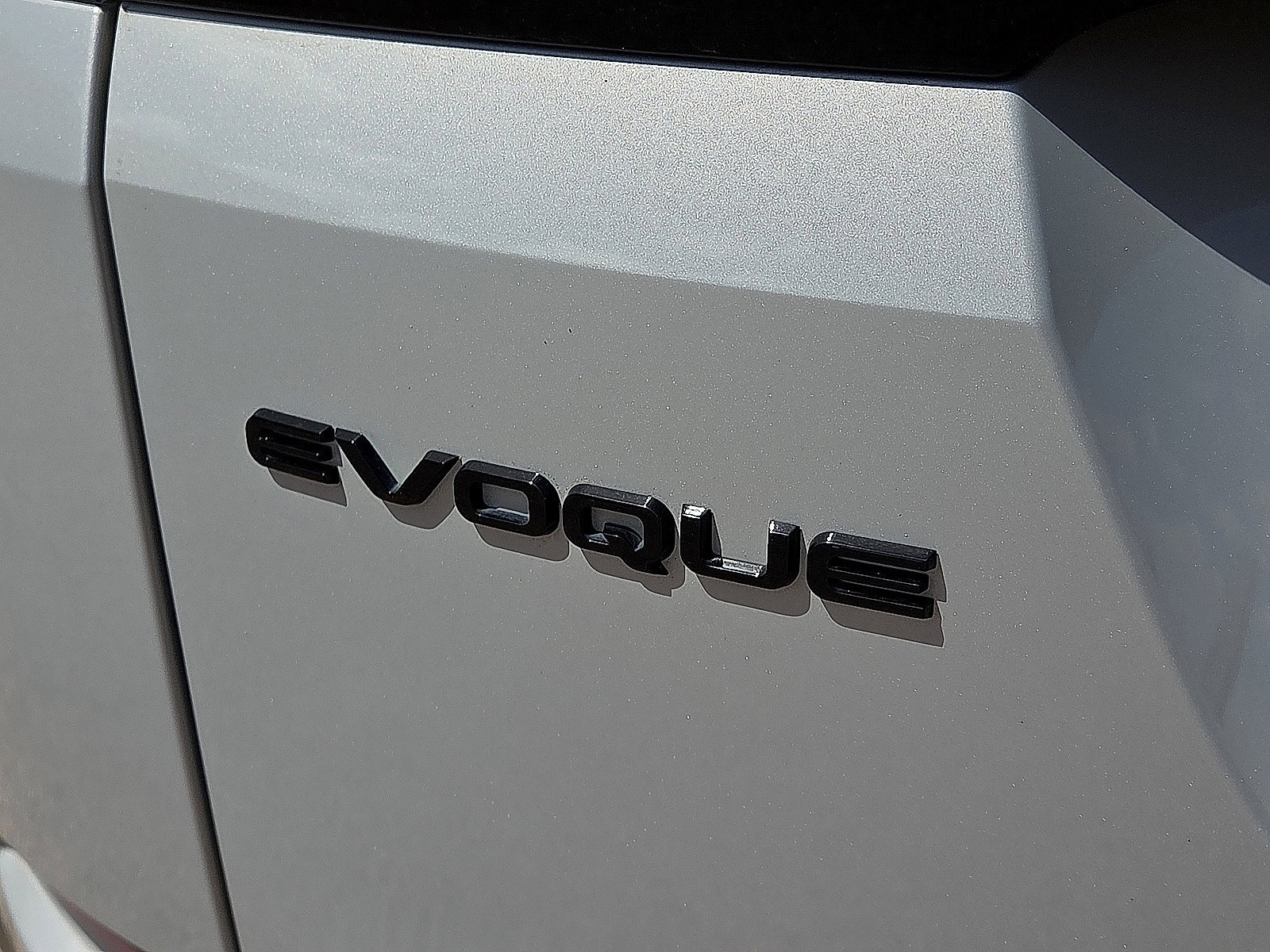 Used 2024 Land Rover Range Rover Evoque S AWD/4WD image 17