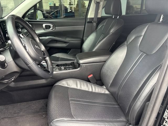 Used 2022 Kia Sorento S FWD image 4