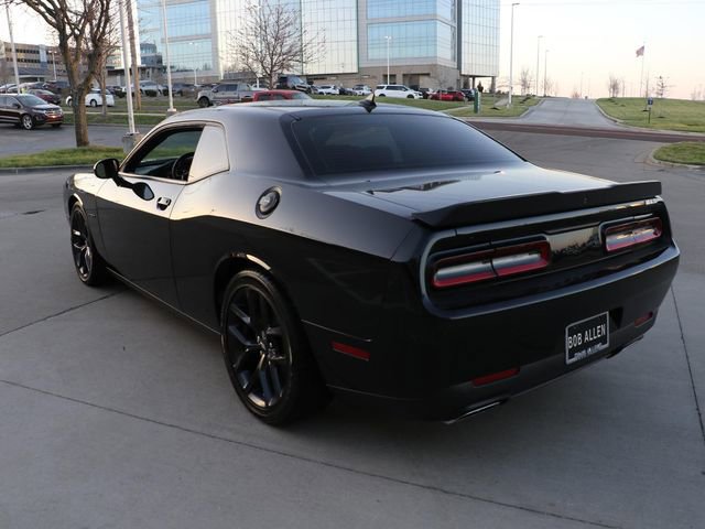Used 2022 Dodge Challenger R/T w/ Blacktop Package image 4