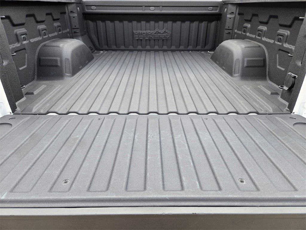 Used 2024 Chevrolet Silverado 1500 High Country w/ Technology Package image 27