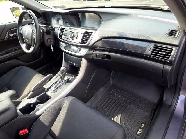 Used 2015 Honda Accord Sport image 25