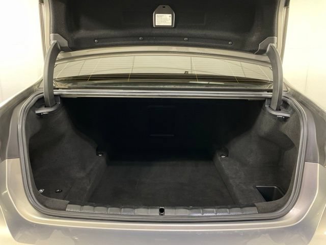 Certified 2023 BMW 760i xDrive AWD/4WD image 36