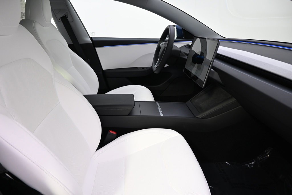 Used 2025 Tesla Model 3 Long Range image 16