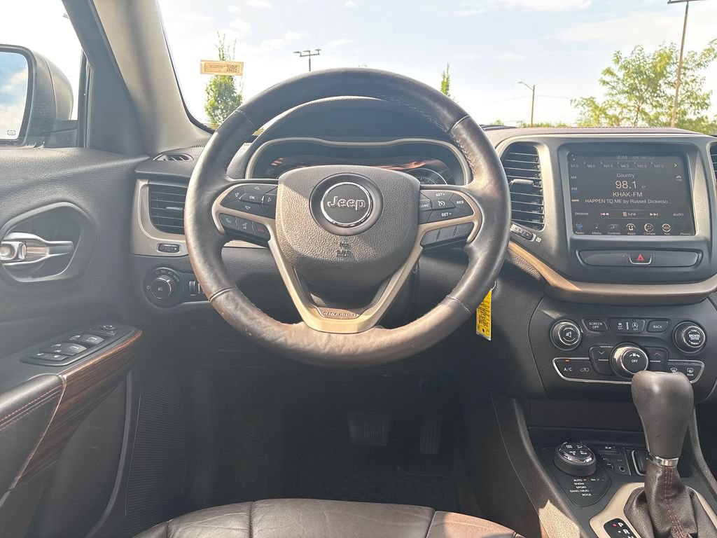 Used 2016 Jeep Cherokee Trailhawk w/ Leather Interior Group AWD/4WD image 23