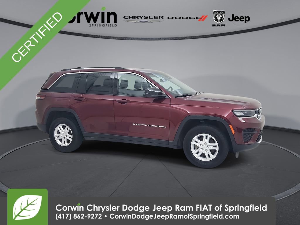 Used 2023 Jeep Grand Cherokee Laredo w/ Luxury Tech Group I AWD/4WD image 1