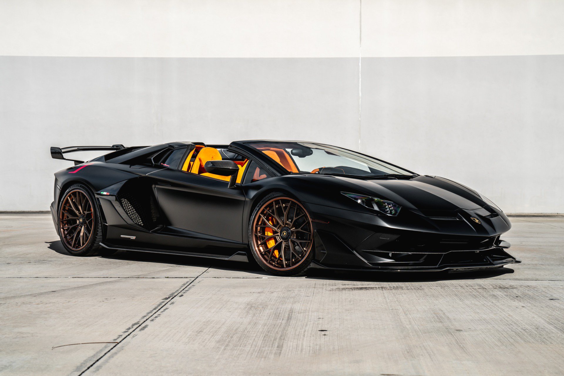 Used 2020 Lamborghini Aventador SVJ AWD/4WD image 15