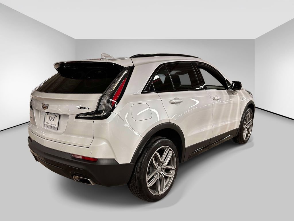 Used 2023 Cadillac XT4 Sport w/ Cold Weather Package AWD/4WD image 5