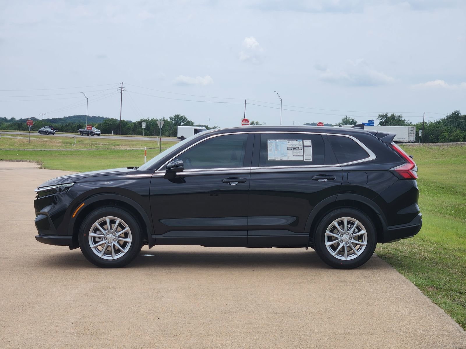 New 2026 Honda CR-V EX image 3