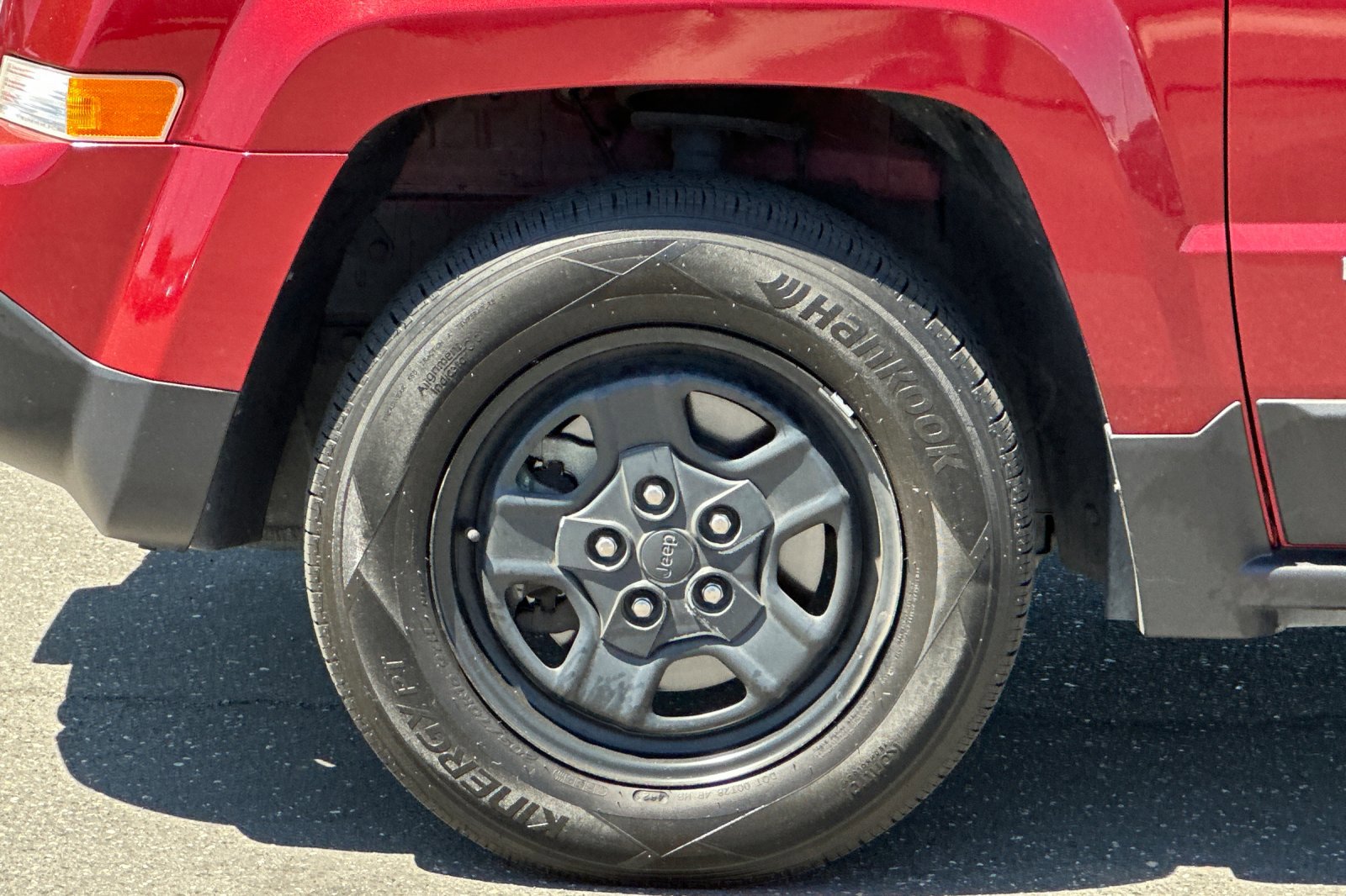 Used 2016 Jeep Patriot Sport FWD image 23