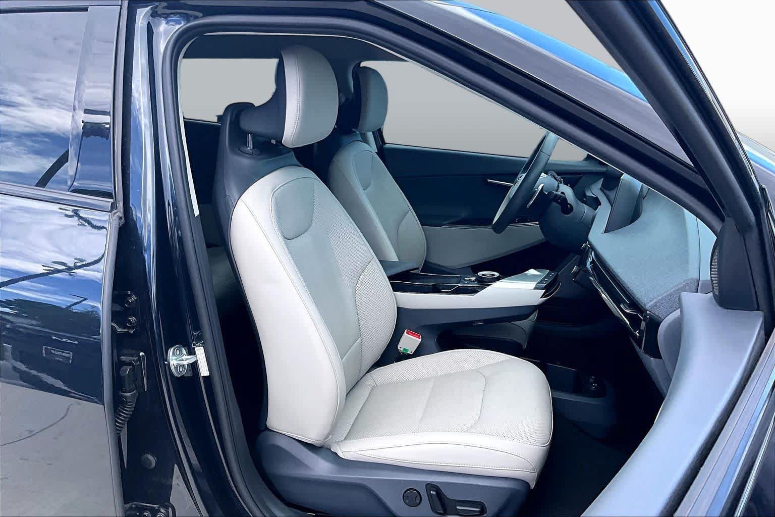 Certified 2023 Kia EV6 Wind w/ Wind Technology Package RWD image 8