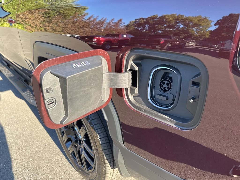 New 2026 GMC Sierra EV Elevation w/ LPO, Elevation Dark Package AWD/4WD image 64