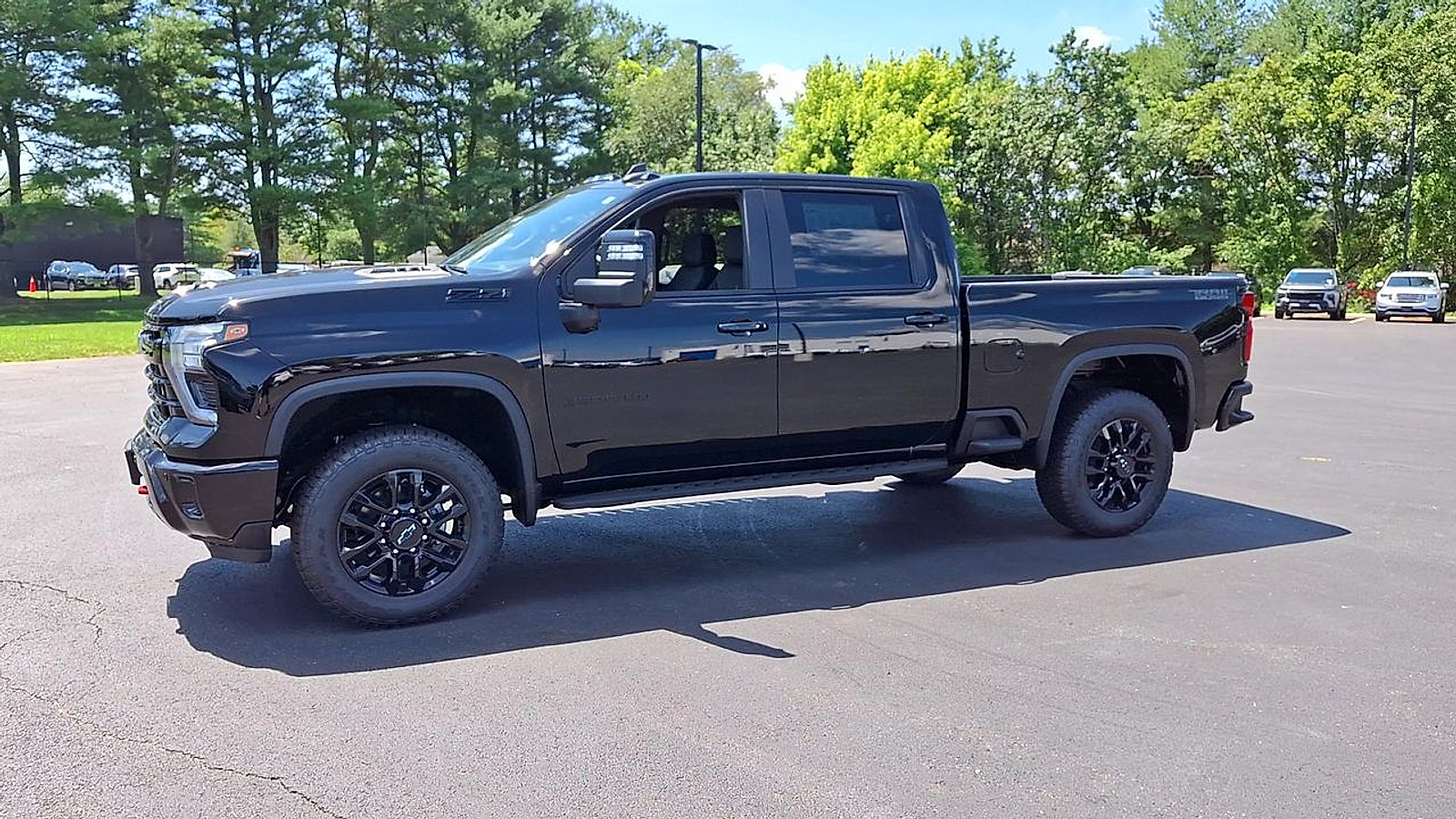 New 2026 Chevrolet Silverado 2500 LT w/ Trail Boss Package AWD/4WD image 7