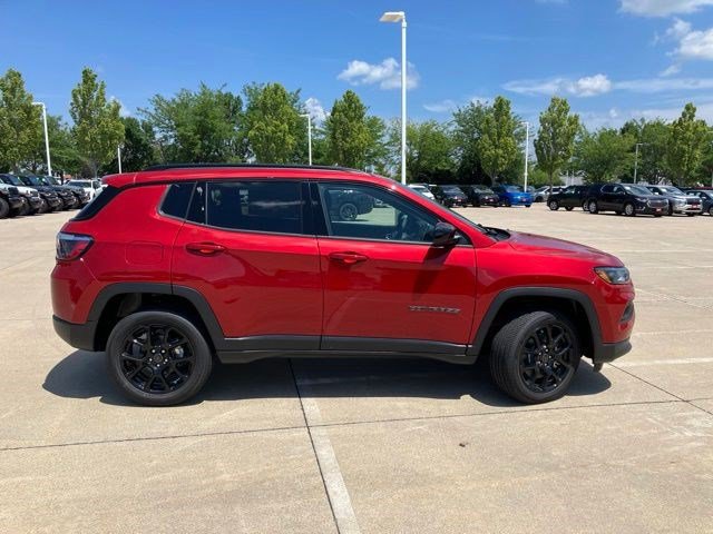 New 2026 Jeep Compass Latitude AWD/4WD image 5