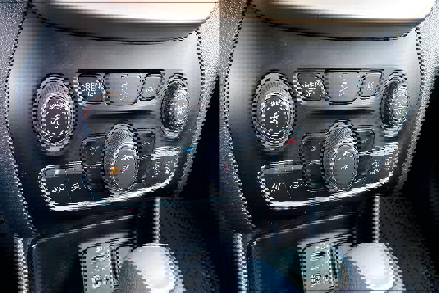 Used 2017 Jeep Cherokee Latitude w/ Safety/Convenience Group image 31