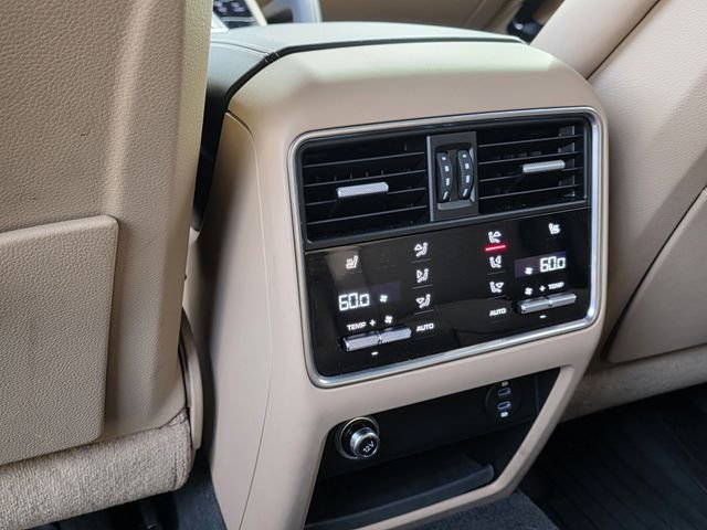 Used 2022 Porsche Cayenne S AWD/4WD image 17
