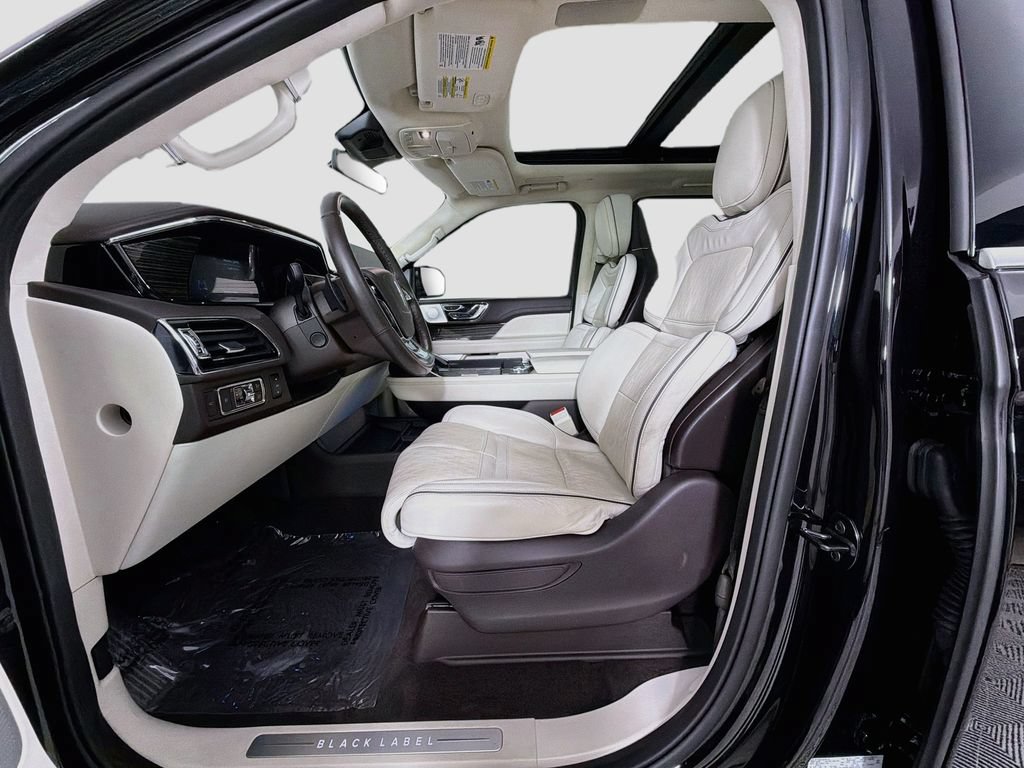 Used 2023 Lincoln Navigator L Black Label AWD/4WD image 21