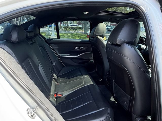 Used 2019 BMW 330i Sedan w/ Premium Package RWD image 17