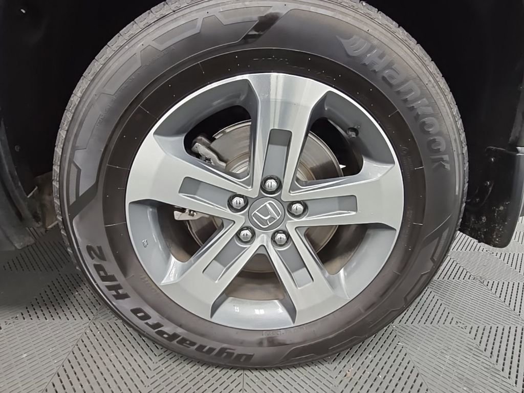 Used 2025 Honda Pilot EX-L image 43