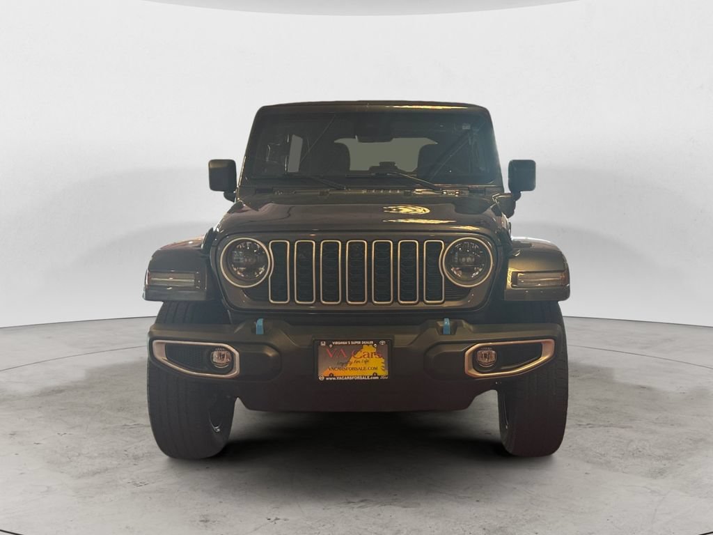 Used 2024 Jeep Wrangler Unlimited Sahara w/ Technology Group AWD/4WD image 8