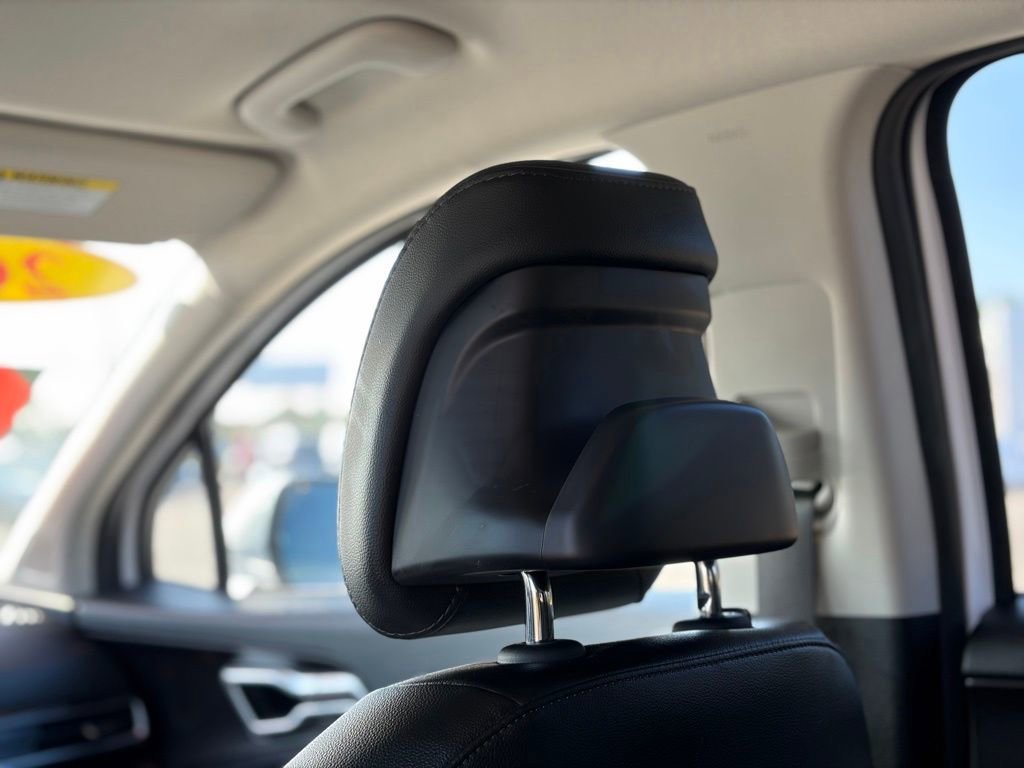 Used 2025 Kia Sportage EX image 25