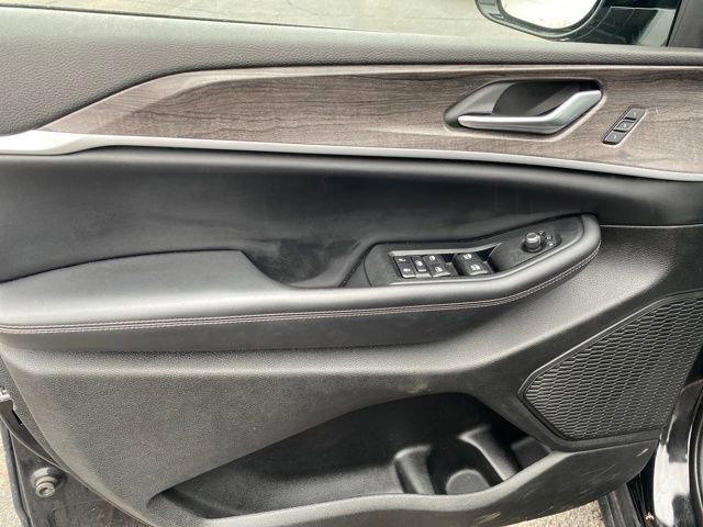 Used 2023 Jeep Grand Cherokee Limited image 16