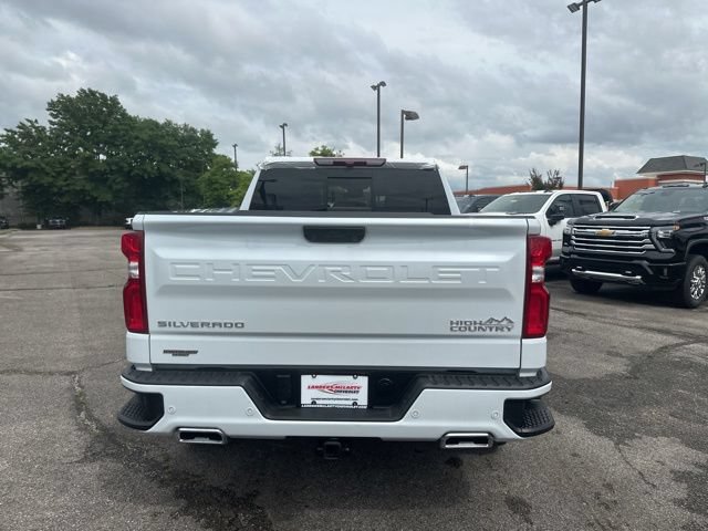New 2026 Chevrolet Silverado 1500 High Country w/ Z71 Off-Road Package AWD/4WD image 4