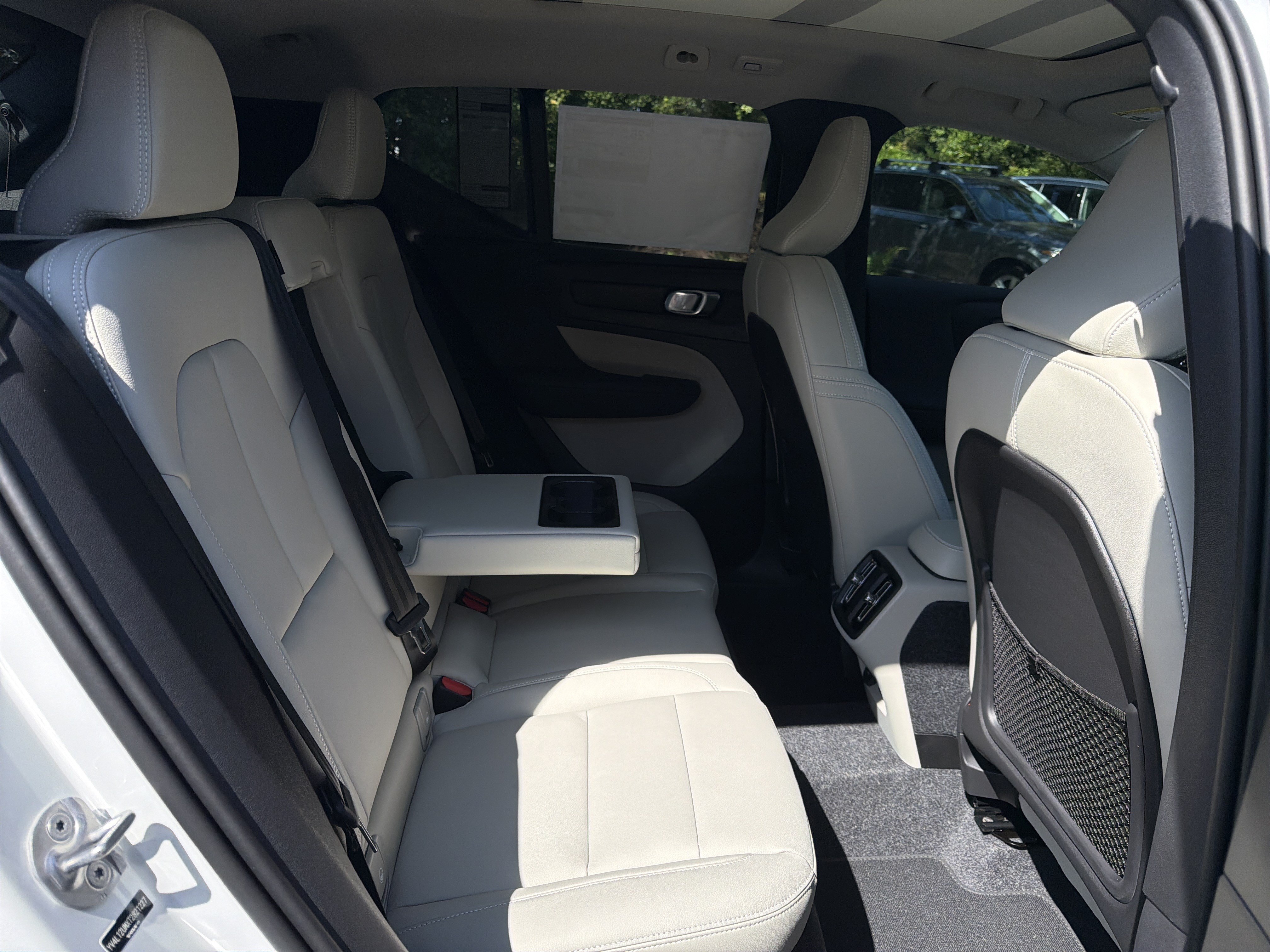 New 2026 Volvo XC40 B5 Ultra w/ Protection Package Premier AWD/4WD image 34