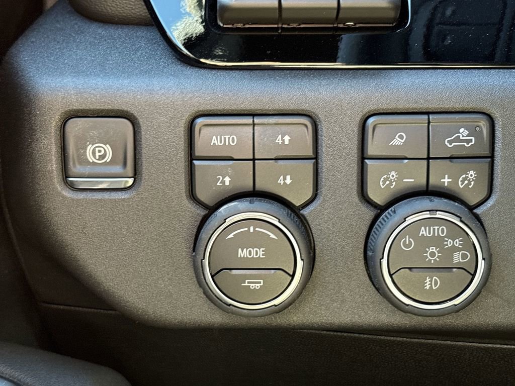 New 2026 Chevrolet Silverado 3500 High Country w/ Technology Package image 38