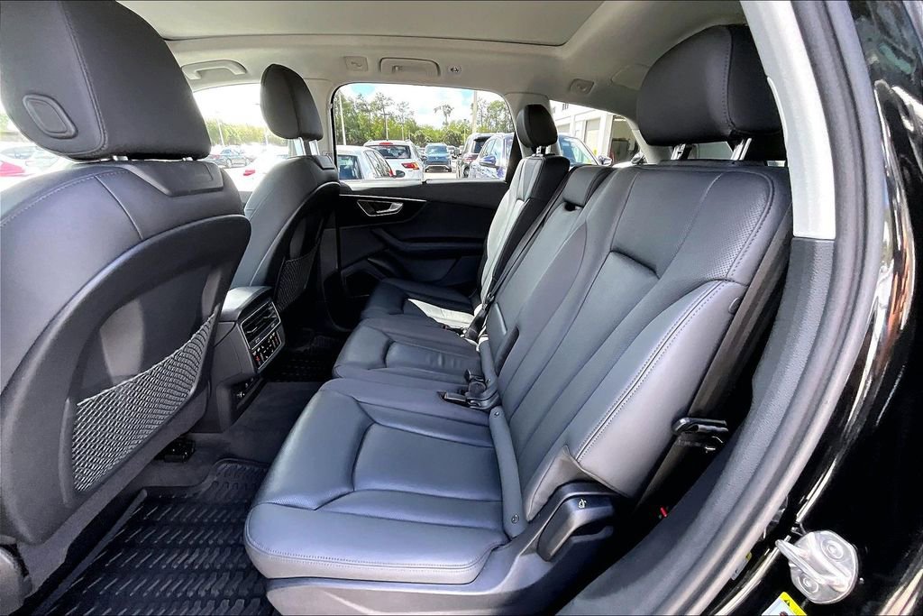 Used 2023 Audi Q7 3.0T Prestige w/ Prestige Package image 17