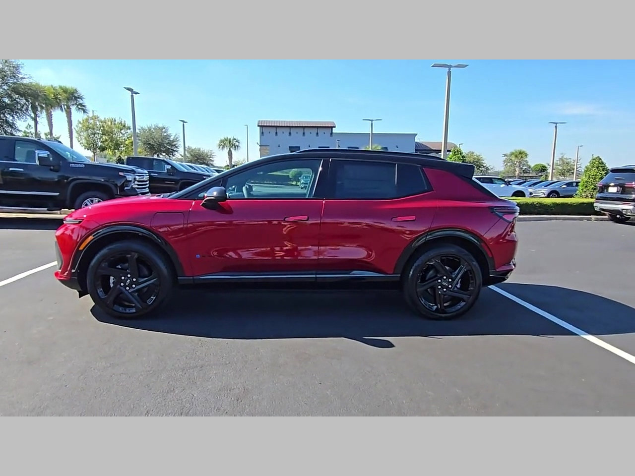 New 2026 Chevrolet Equinox EV RS image 17