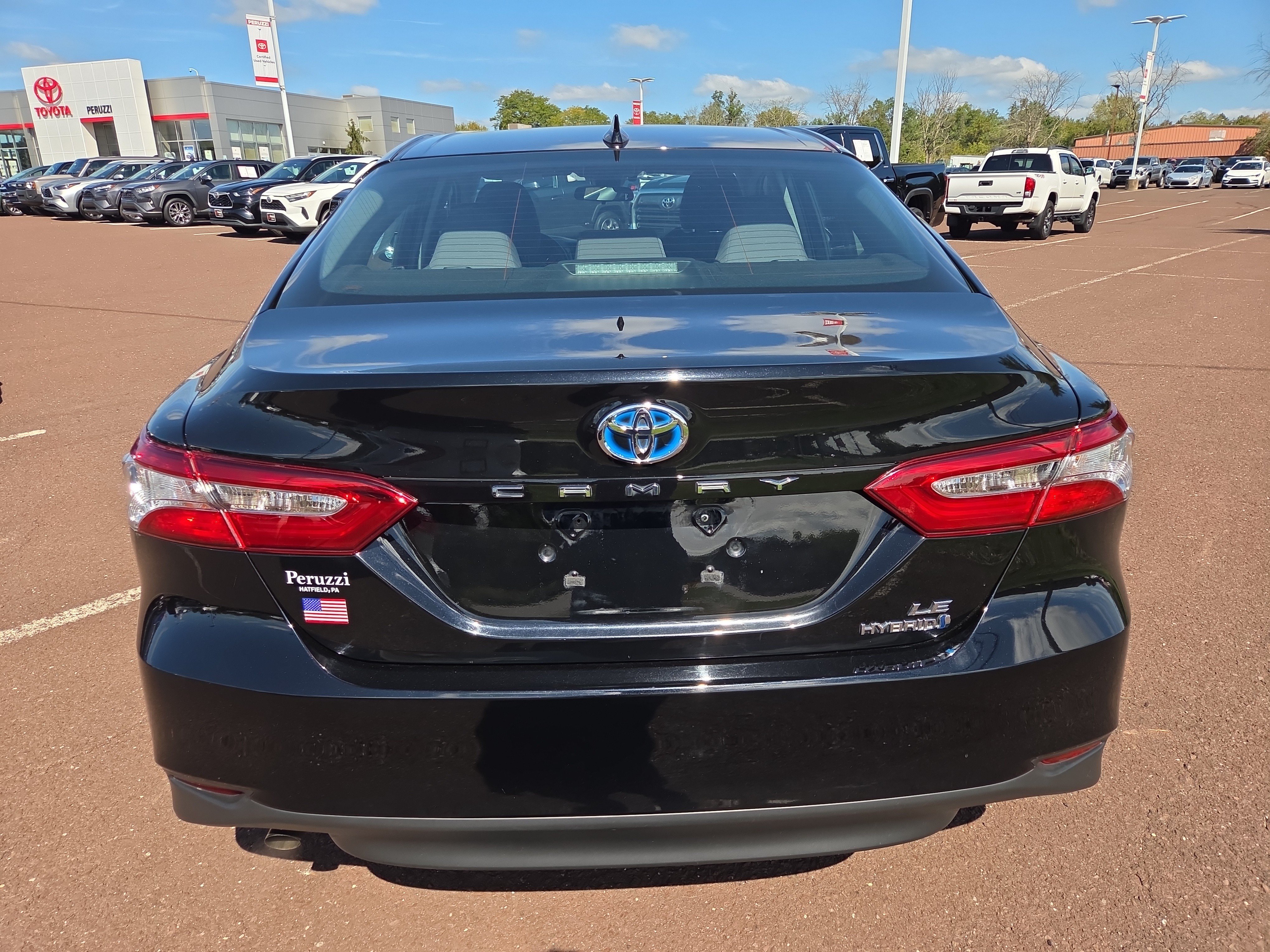 Used 2020 Toyota Camry LE FWD image 4