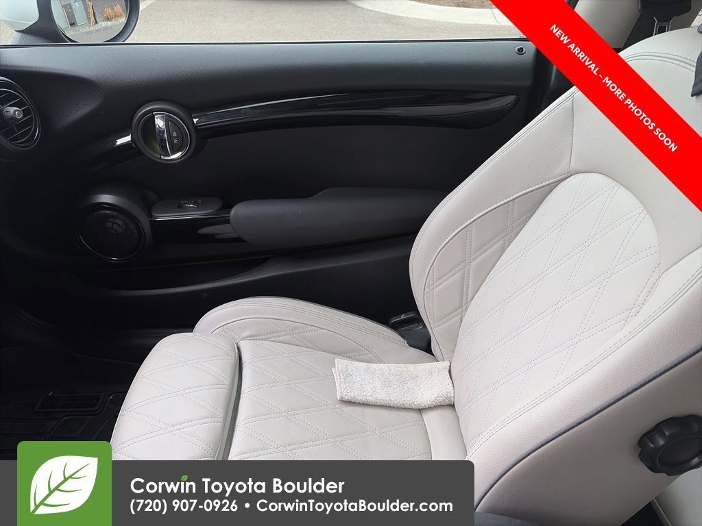 Used 2020 MINI Cooper S w/ Signature Upholstery Package image 10