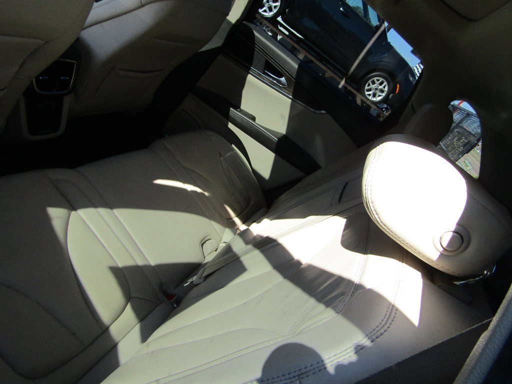 Used 2017 Lincoln MKX Reserve w/ Lincoln MKX Climate Package image 8