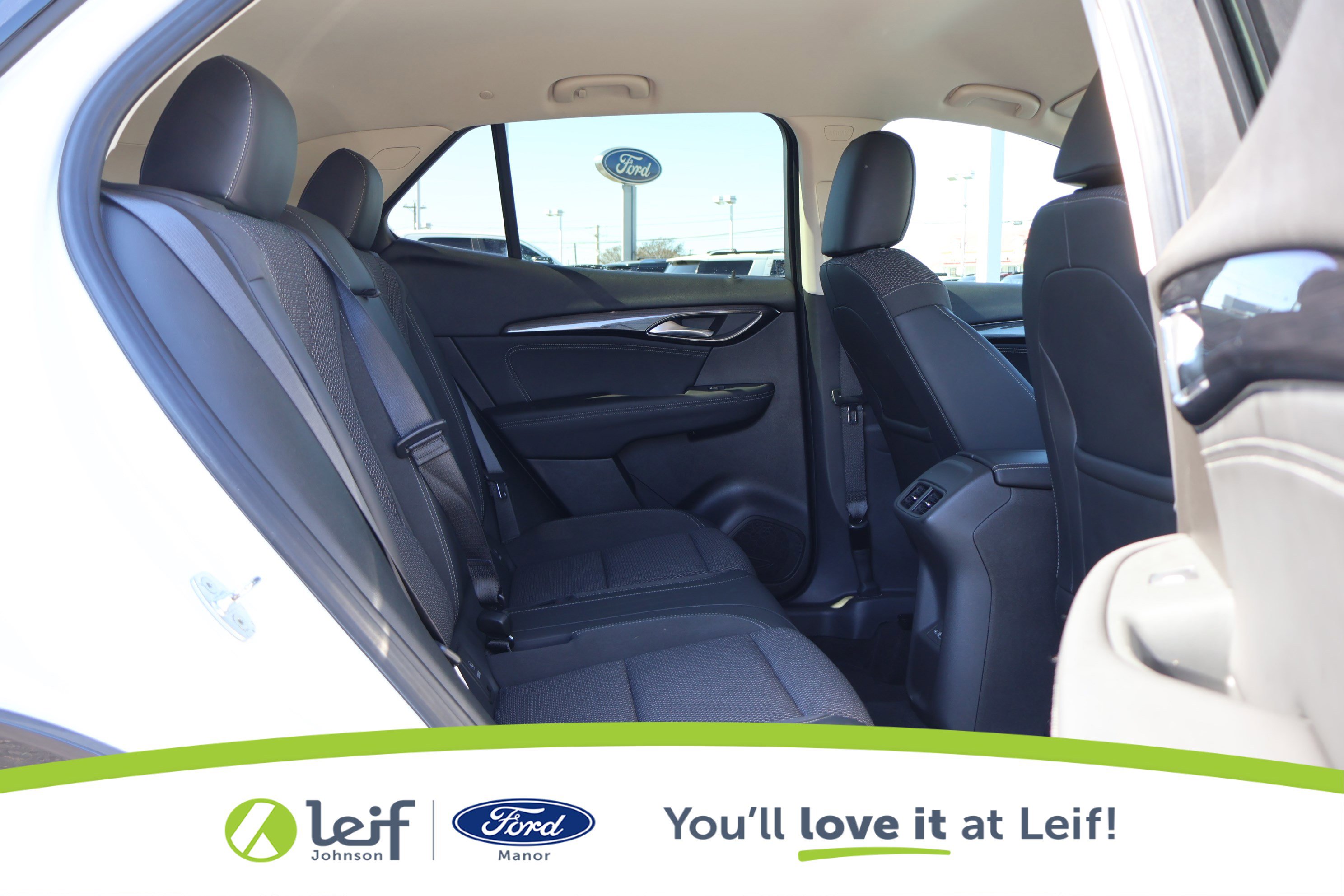 Used 2023 Buick Envision Preferred image 32