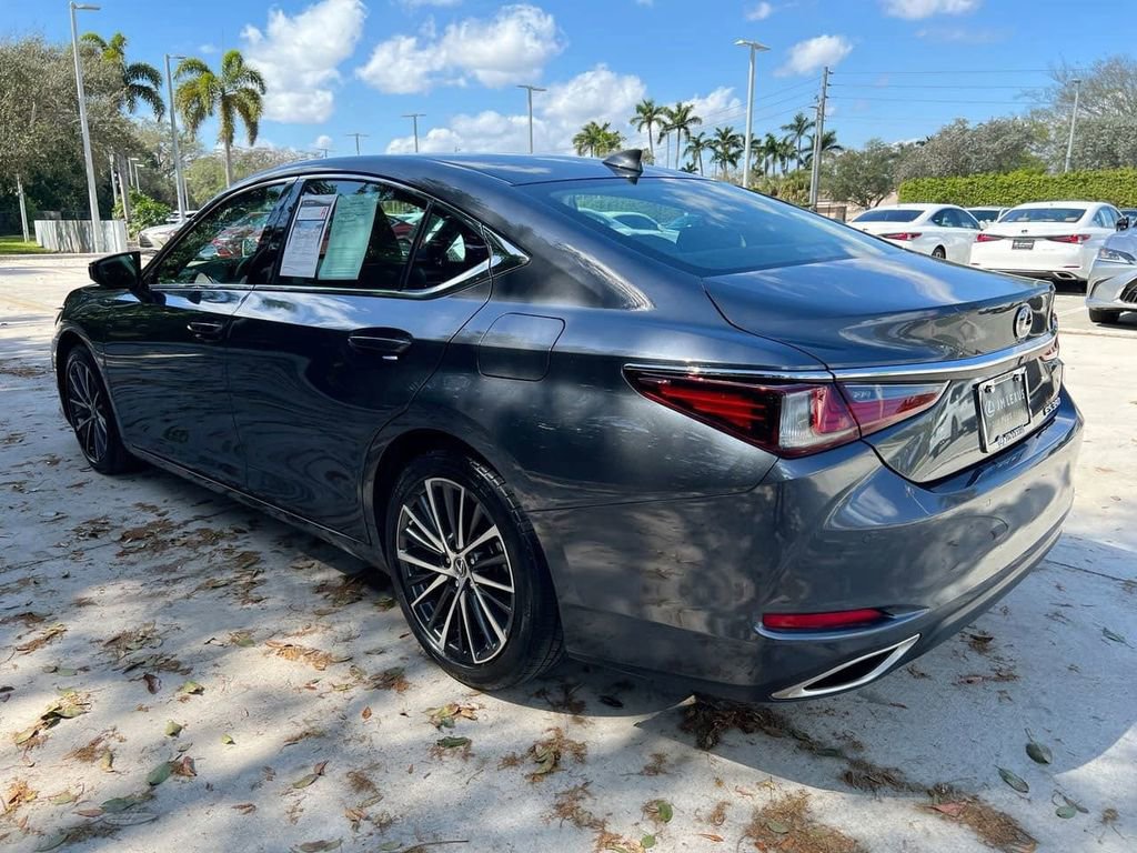Certified 2024 Lexus ES 350 w/ Premium Package image 5