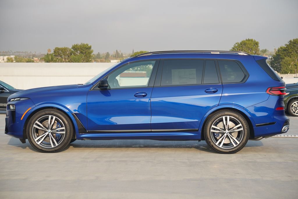 Used 2025 BMW X7 M60i w/ Executive Package AWD/4WD image 4