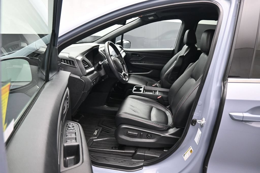 Used 2024 Honda Odyssey Sport image 11