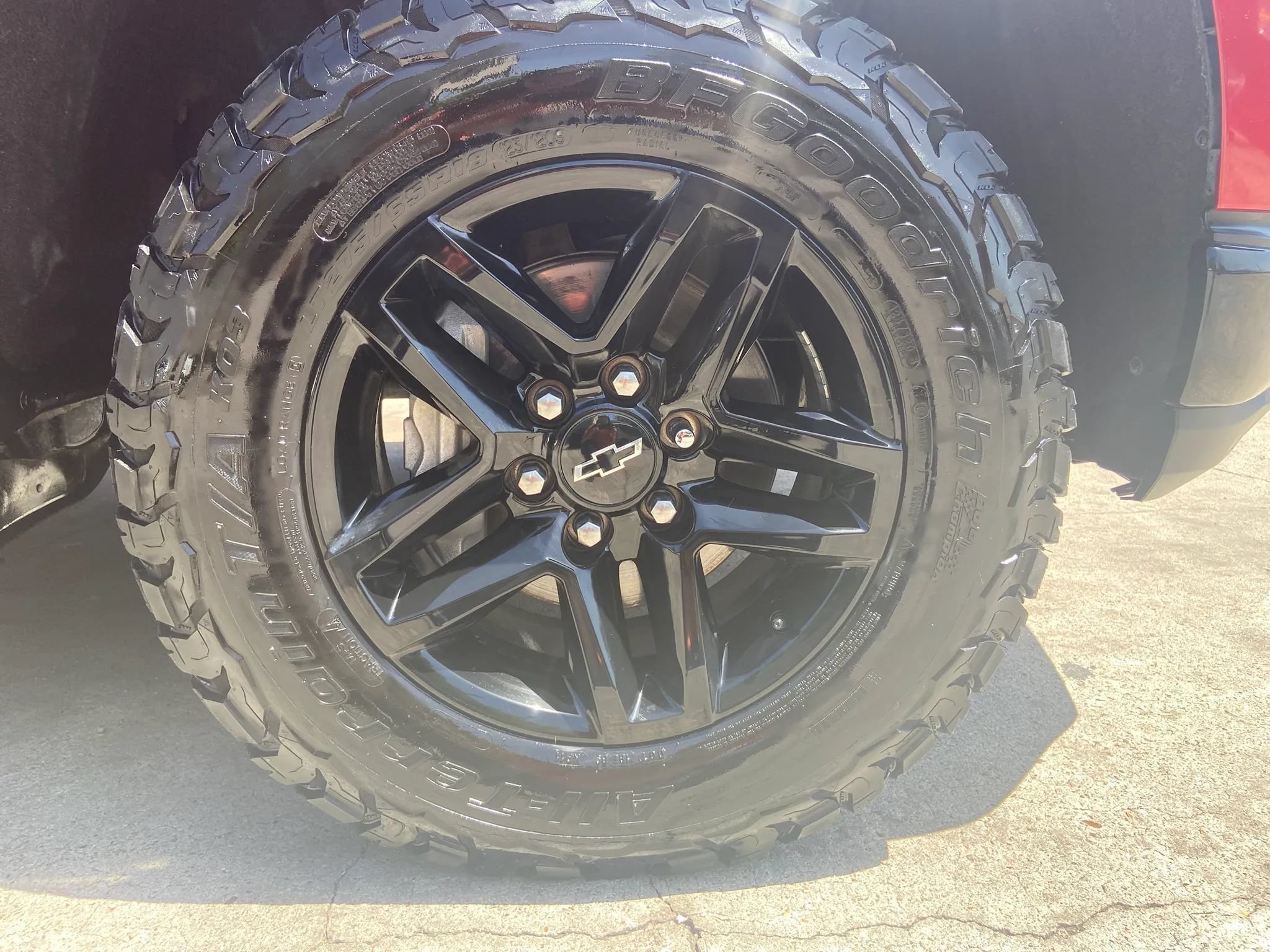 Used 2021 Chevrolet Silverado 1500 Custom Trail Boss AWD/4WD image 32
