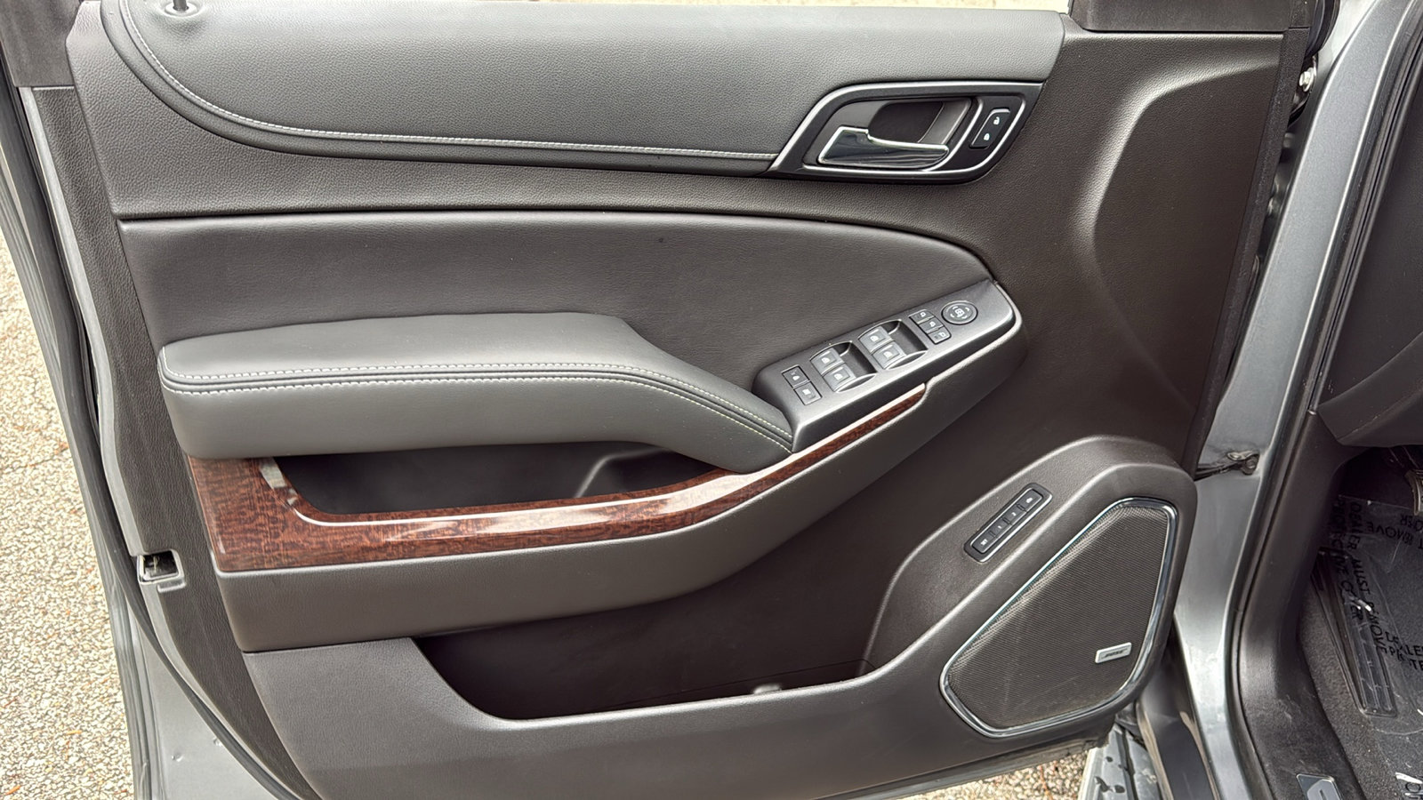 Used 2020 GMC Yukon SLT image 10