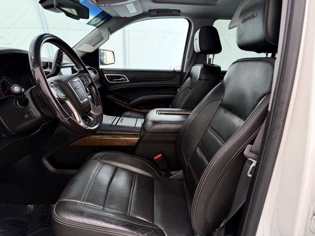 Used 2018 GMC Yukon Denali w/ Open Road Package AWD/4WD image 15