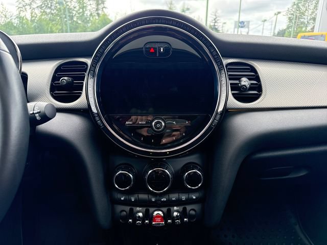 Used 2022 MINI Cooper 2-Door Hardtop FWD image 22