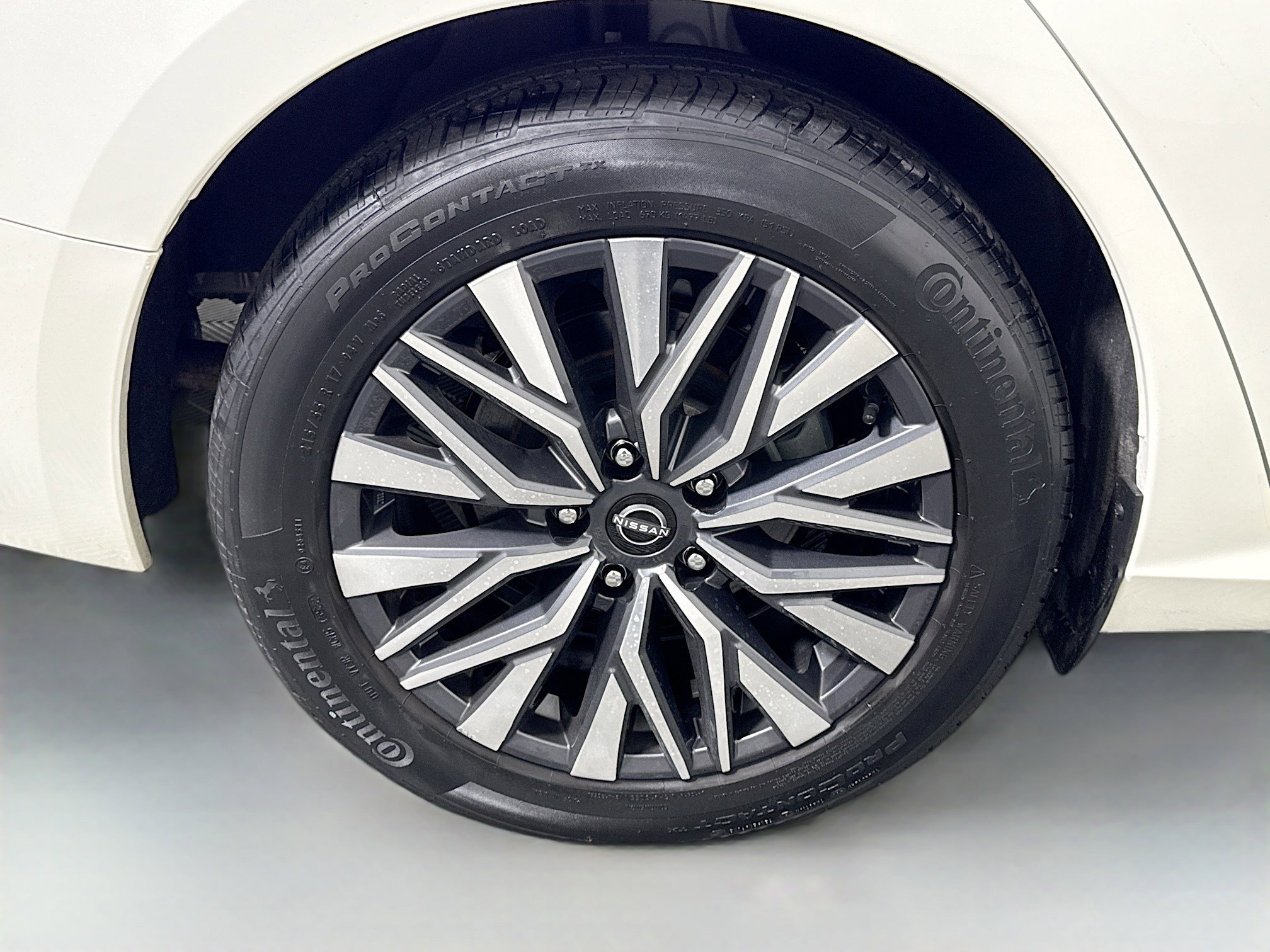 Used 2023 Nissan Altima 2.5 SV image 33