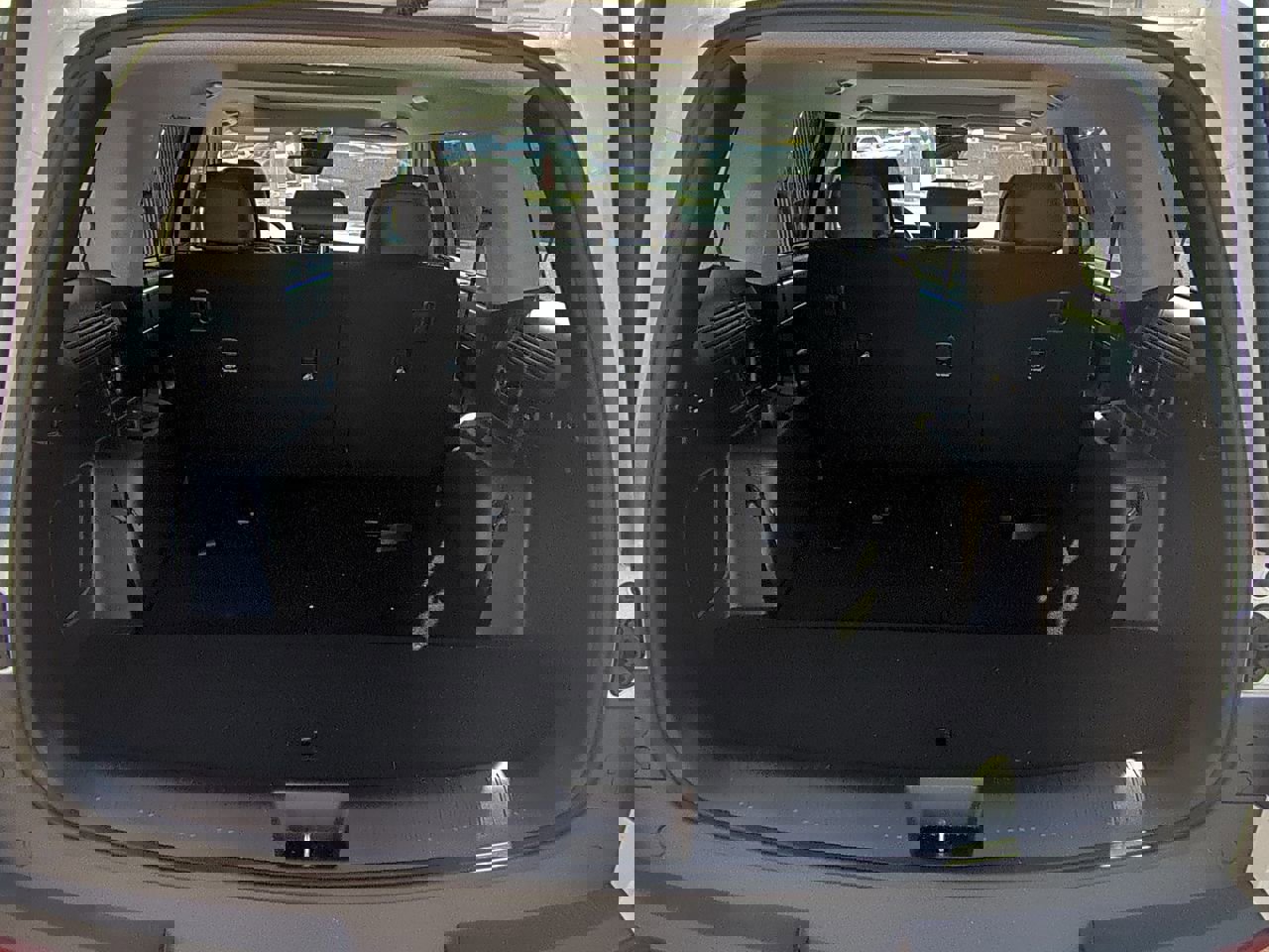 Used 2024 Hyundai Santa Fe Limited image 12