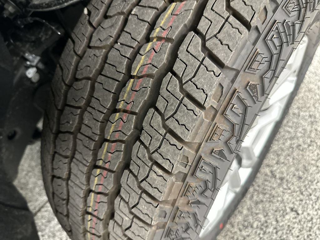 New 2026 Chevrolet Silverado 1500 LT AWD/4WD image 24