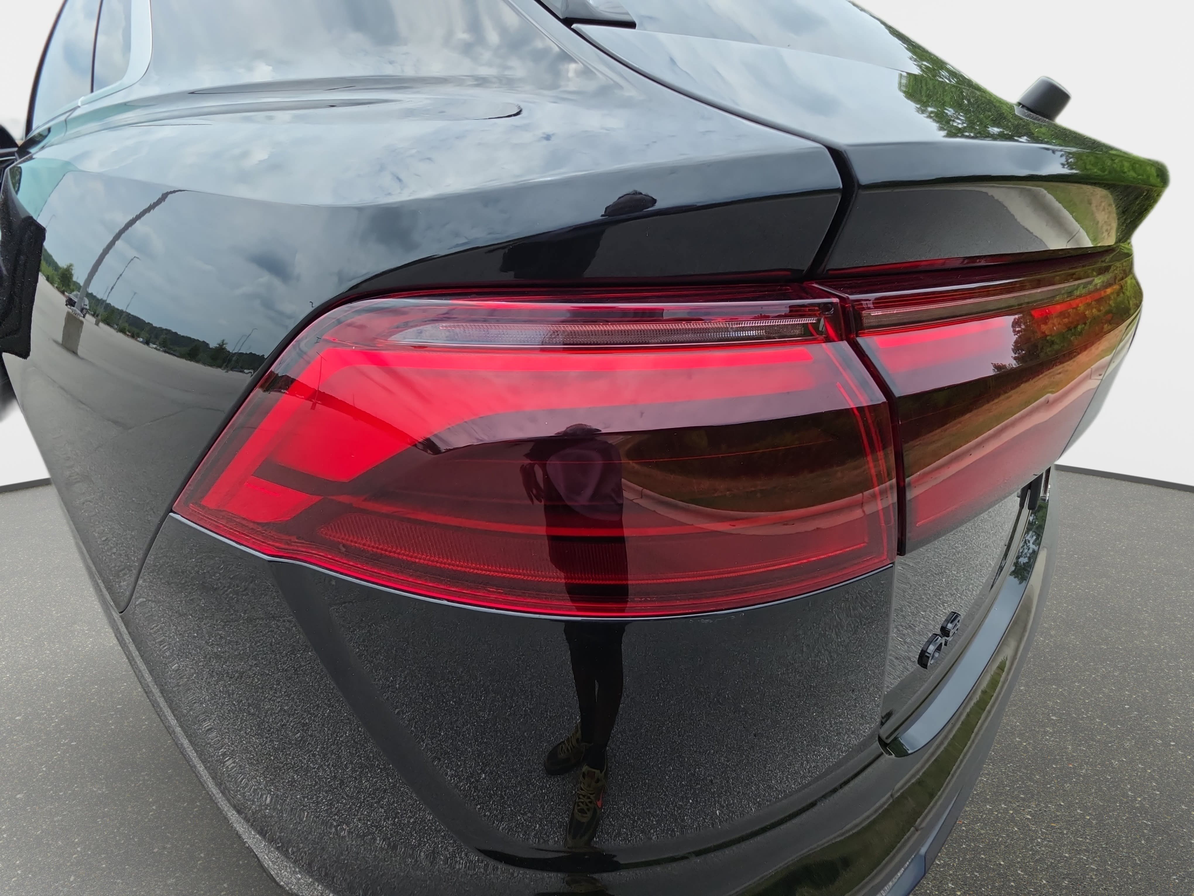 Used 2024 Audi Q8 Premium Plus AWD/4WD image 35