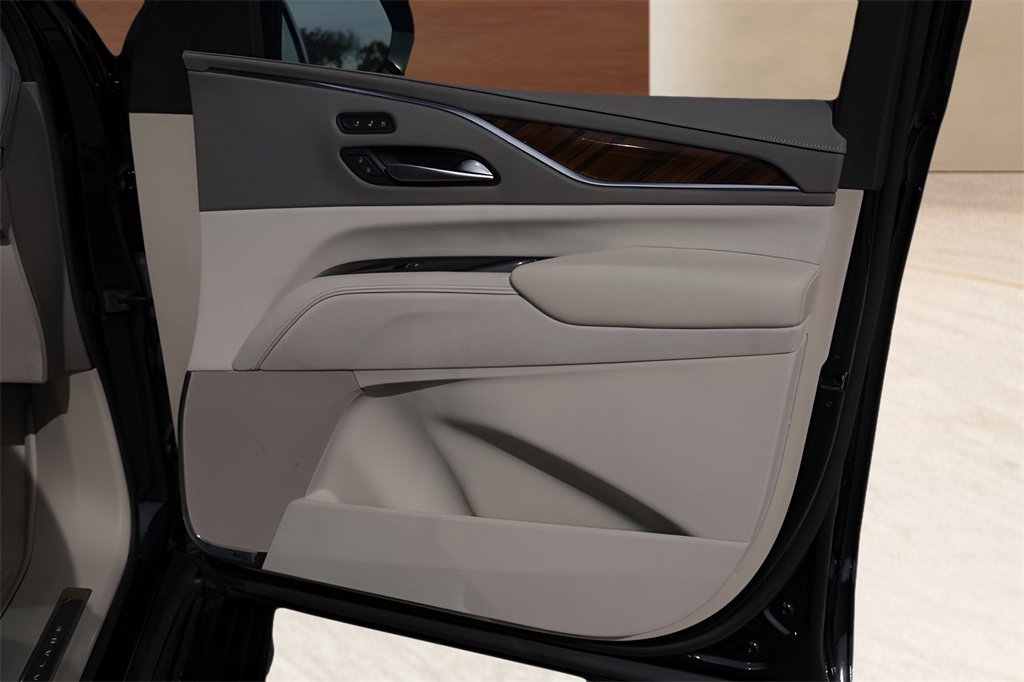 Certified 2024 Cadillac Escalade ESV Sport Platinum w/ LPO, Floor Liner Package image 32