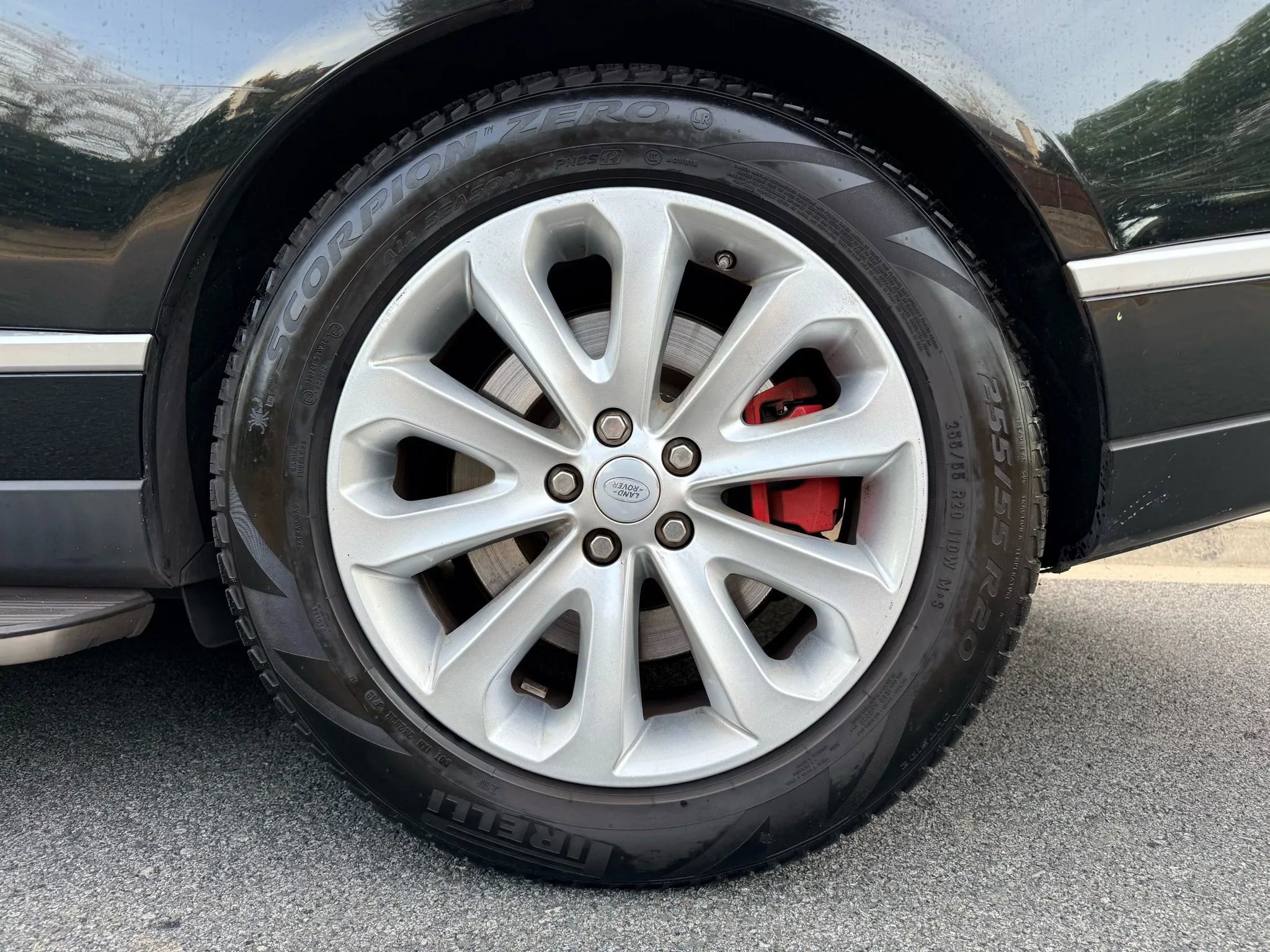 Used 2016 Land Rover Range Rover HSE image 15