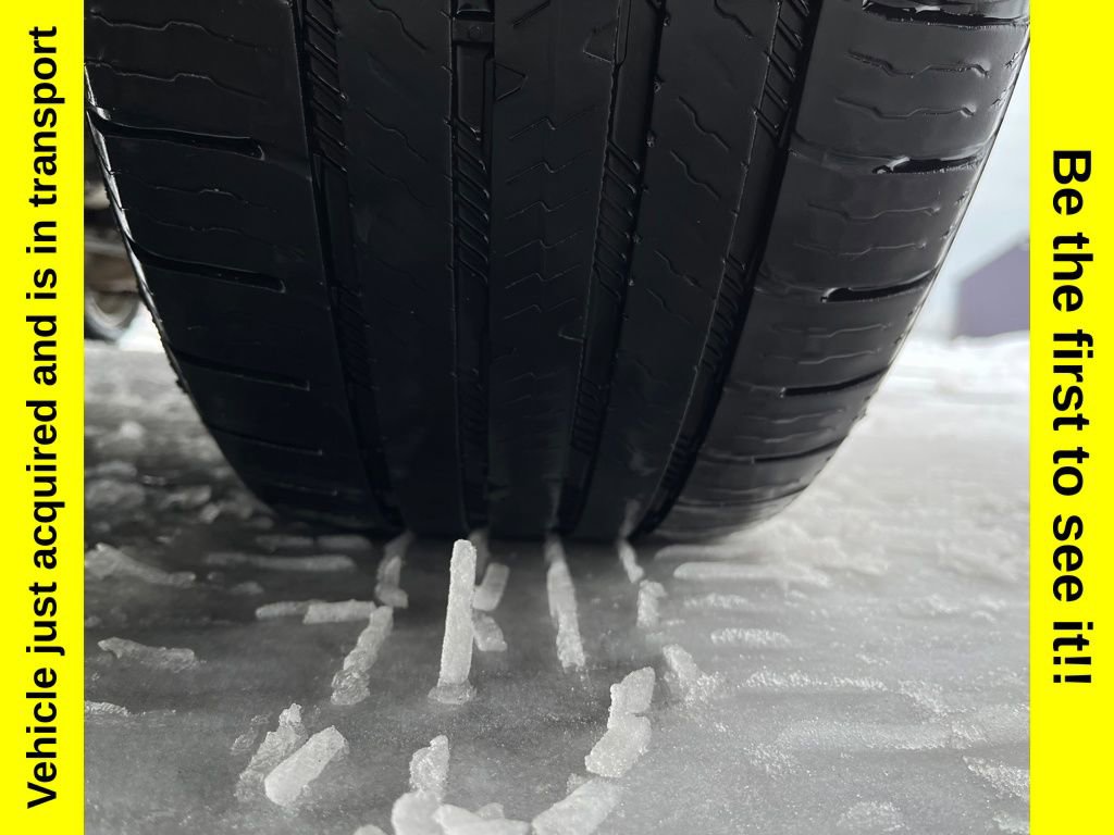 Used 2016 Chevrolet Equinox LTZ w/ Enhanced Convenience Package image 27